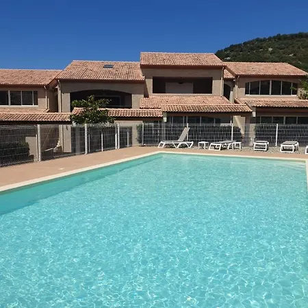 6 Pers Piscine Proche De St Florent Appt 22 *